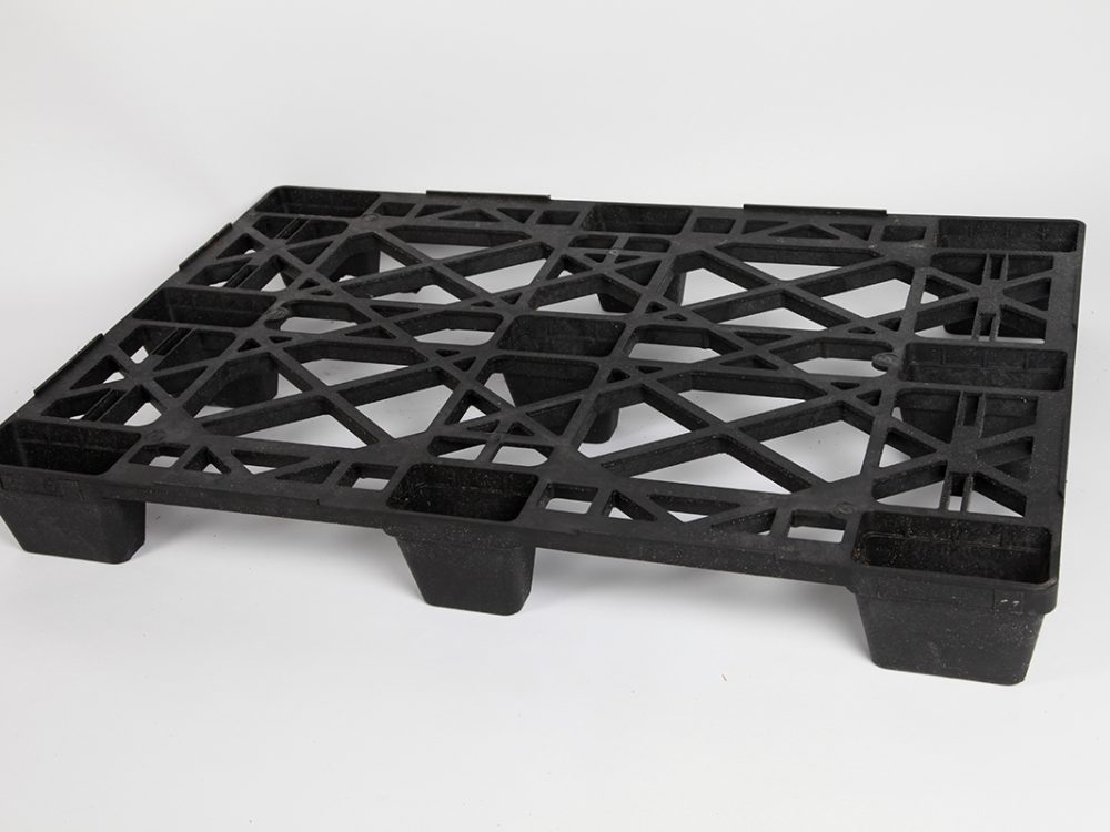 Black Plastic Pallets