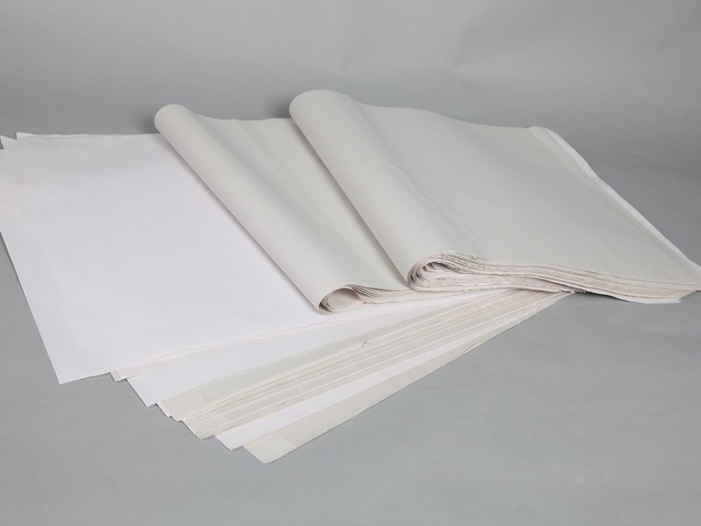 Wrapping - White News Offcuts